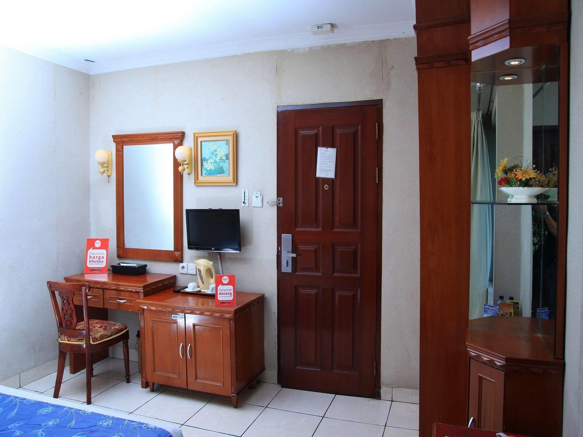 Antares Hotel Medan Kültér fotó