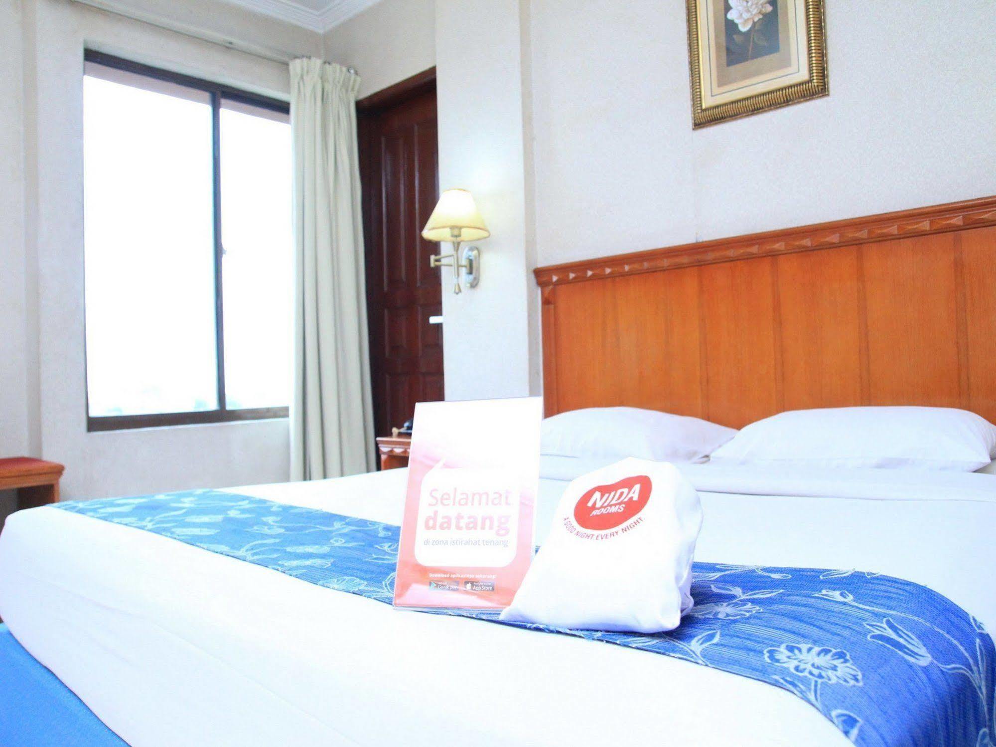 Antares Hotel Medan Kültér fotó